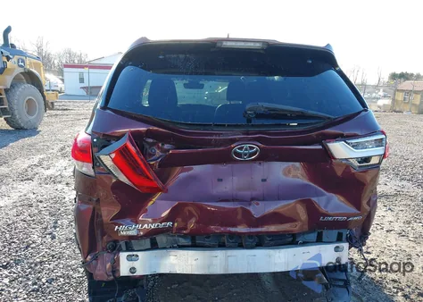 2019 Toyota Highlander Limited z USA, uszkodzony, nr VIN 5TDDZRFH7KS933466